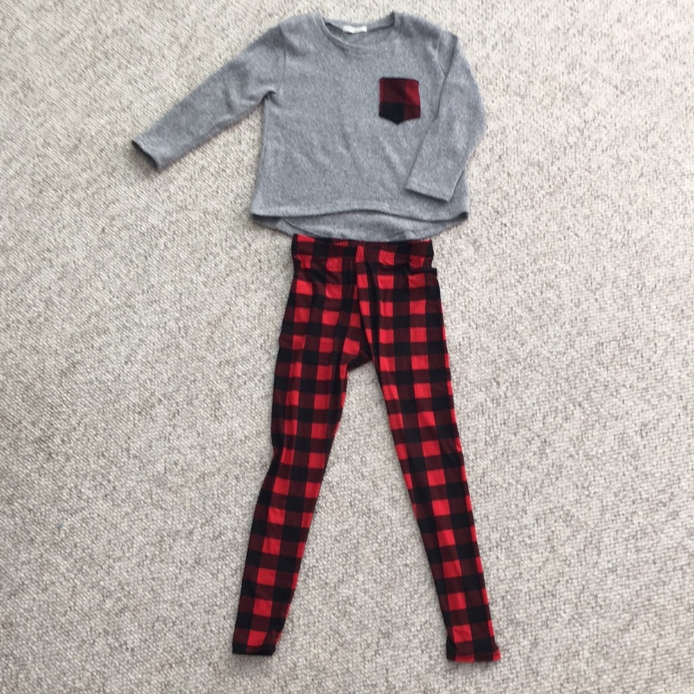 Grey Sweater w Plaid Pocket and Red & Black Plaid Leggings, size 8